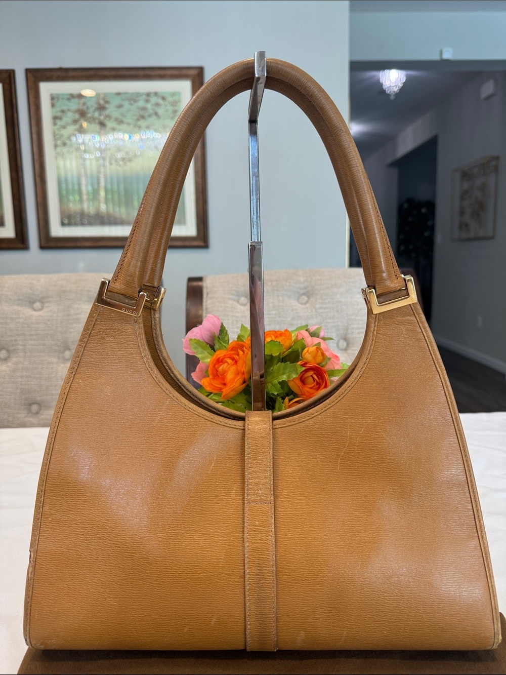 Authentic Gucci Jackie Leather Shoulder Bag with Gold-Tone Hardware - Picture 4 of 17